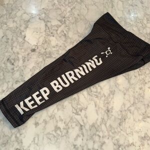 OTF CROP LEGGINGS SMALL